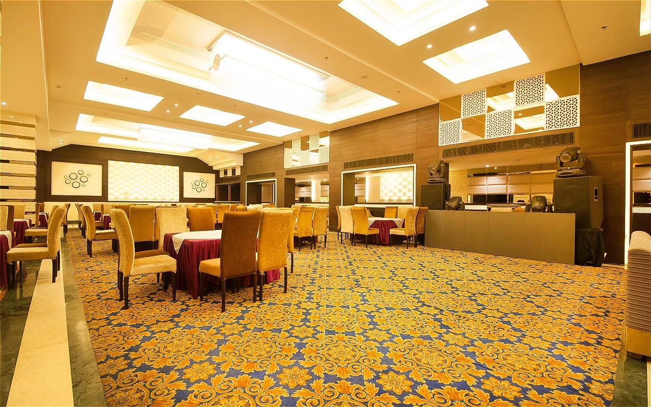 Hotel The Palm Court Ludhiana Exterior foto